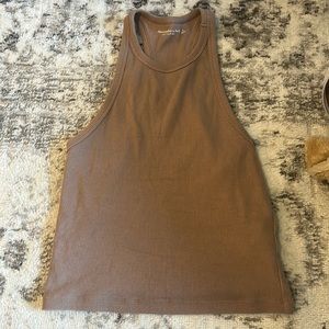 Abercrombie ribbed tank/size S/brown